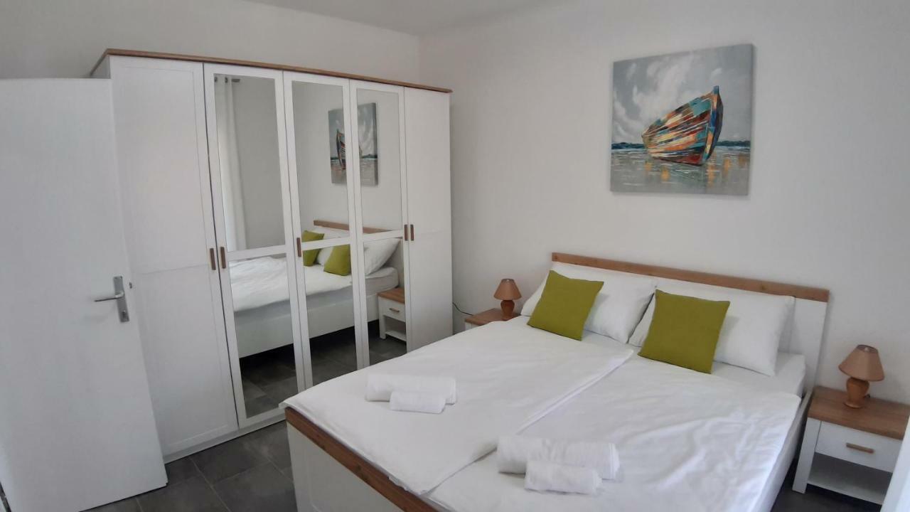 Relax Διαμέρισμα Starigrad Paklenica Εξωτερικό φωτογραφία